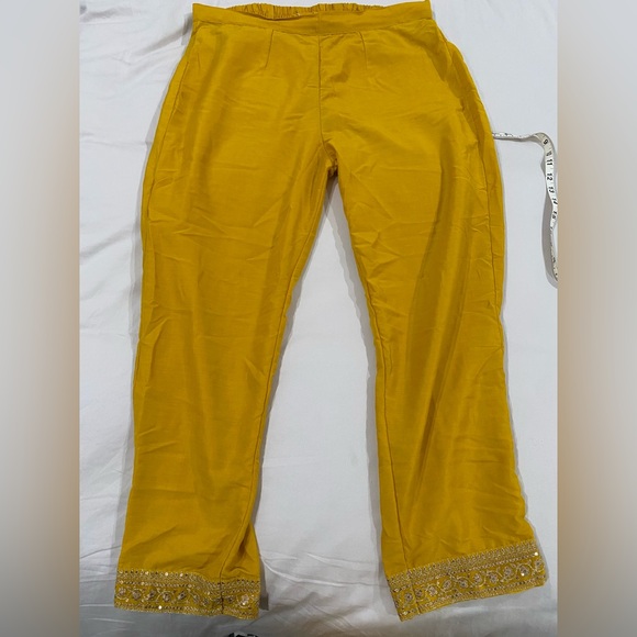 Yellow Gold Salwar Kameez - Picture 5 of 9